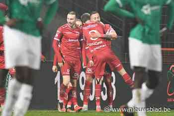Titelkoorts steekt de kop op bij Essevee-fans, maar staf en spelers prediken kalmte: “Het is nog niet eens Nieuwjaar”