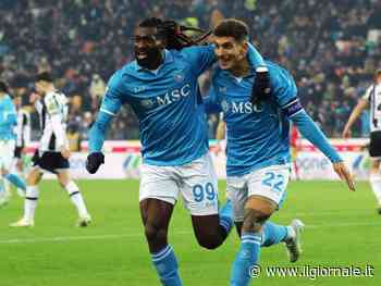 Il Napoli vede le streghe contro l'Udinese per 50' ma poi la ribalta. Le pagelle