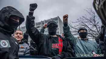Angriff in Berlin-Lichterfelde: Rechtsradikale treten SPD-Mitglied in Bauch und Gesicht