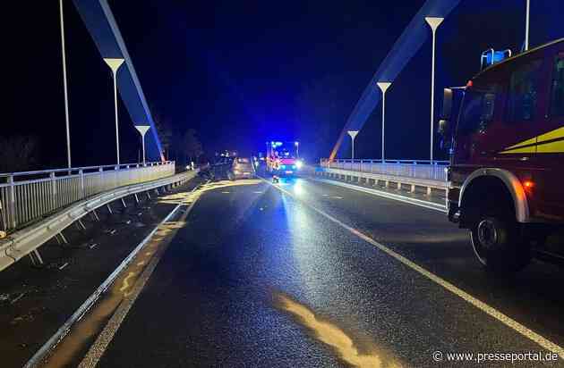 FW Hünxe: Eine verletzte Person nach Verkehrsunfall auf der Wesel-Datteln-Kanal-Brücke