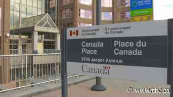 Albertans forced to wait in line for hours after Edmonton passport office closed