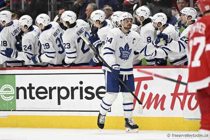 Petry scores a pair as Red Wings beat Maple Leafs 4-2