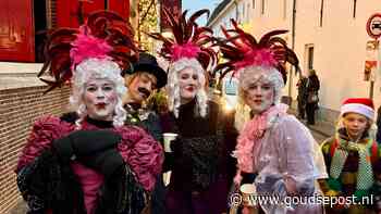 De Gorgonen brengen verwondering tijdens Gouda bij Kaarslicht: ‘We maken er elk jaar weer iets bijzonders van’