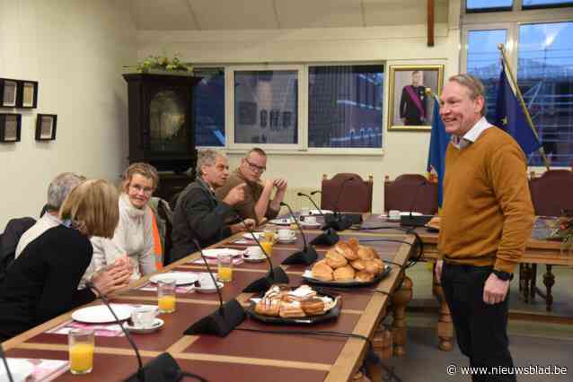 Zwerfvuilvrijwilligers getrakteerd op ontbijt