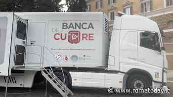 Arriva il corteo a Roma, camion per screening del cuore chiude in anticipo. Prenotazioni saltate