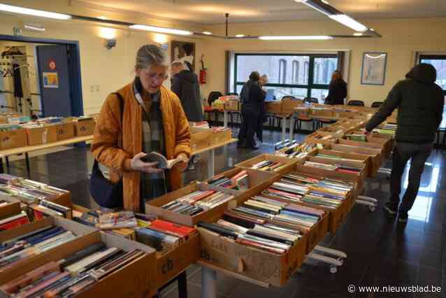 Bibliotheek verkoopt tweedehandsboeken