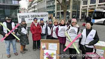 Wer sind die "Omas gegen rechts"?