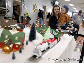 Photo Gallery: Whitmer softball Santa breakfast