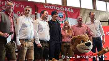 Künstler oder Kicker? Jamal Musiala bei Fan-Besuch auf ungewohntem Terrain