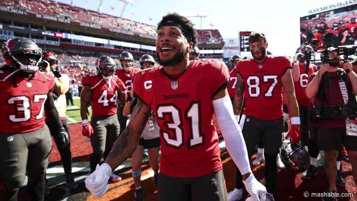 How to watch Buccaneers vs. Chargers online