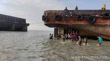 Seafarers left to rot along with their abandoned ships   subscription