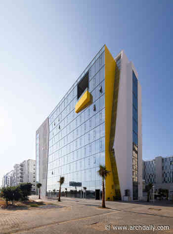 The Screen Office  / ARK-architecture + AUDA