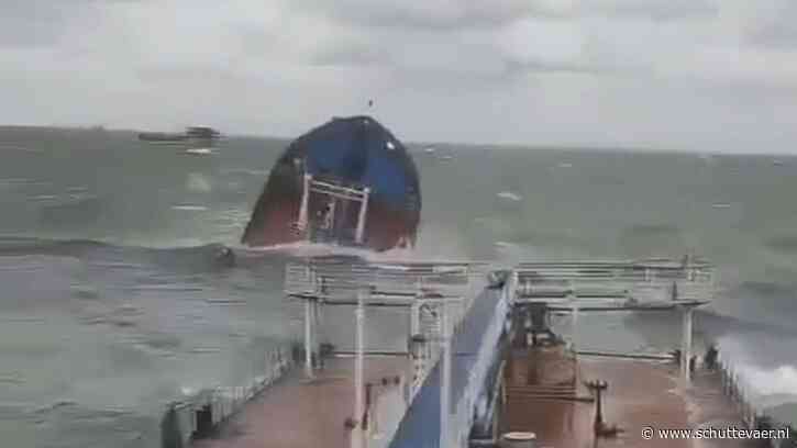 Beschadigde tankers in Straat van Kertsj bevatten 62.000 olievaten