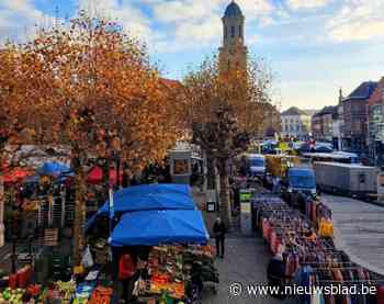 Fietsende marktbezoekers vliegen op de bon