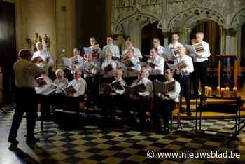 Joorzangers zingen kerstliedjes in Leuvens dialect