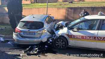 Inseguimento da film nel cimitero. Ruba auto e scappa, speronato e bloccato dalla vigilanza Ama