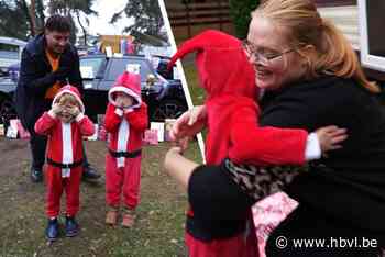 TikTokker overlaadt alleenstaande Lommelse mama met 114 cadeaus: “Wie verwacht nu zoveel?”