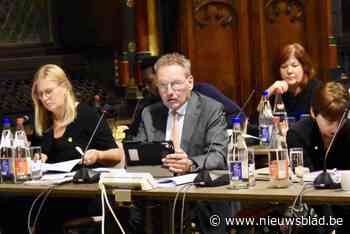 Geschorste notaris legt eed af als gemeenteraadslid