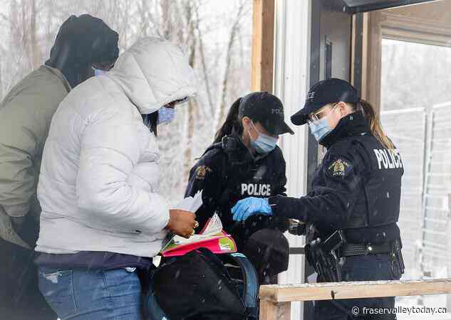 Ottawa promises $1.3 billion for border security as U.S. tariff threat looms