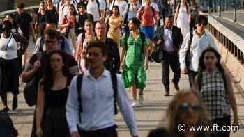 UK wage growth accelerates to 5.2%