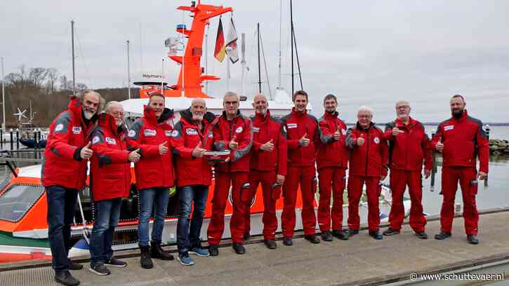 Shantyband Santiano zamelt 50.000 euro in voor DGzRS