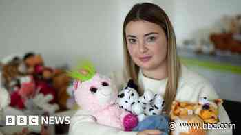 The mum supporting a baby loss team - with teddies
