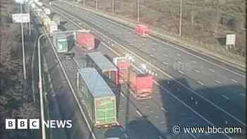 Man killed in three-vehicle crash on the M25