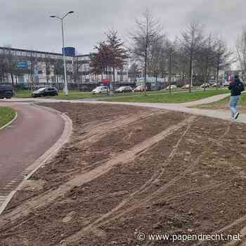 Rotonde Veerweg/Burgemeester Keijzerweg aan Molenvlietzijde aangepast