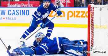 Goaltender Stolarz out 4-6 weeks with knee injury