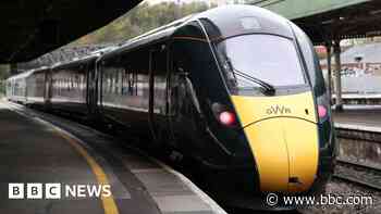 What is behind the weekend problems for GWR trains?