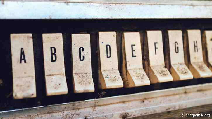 Digitalität von A bis Z: „Eine Einladung zum kritischen Mit- und Weiterdenken“