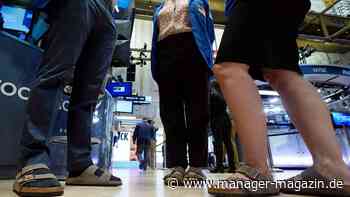 Birkenstock: Aktie steigt nach zweistelligem Plus bei Umsatz und Gewinn