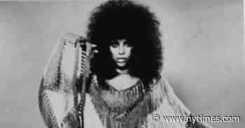 Sir Lady Java, ’60s Drag Star Who Challenged the Law, Dies