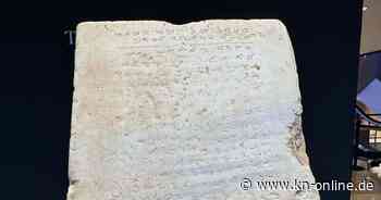 Uralte Steintafel mit den Zehn Geboten für 5 Millionen Dollar versteigert