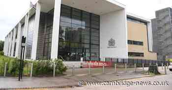 Headteacher sent sexually explicit photos to police officer posing as 14 year old