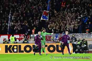 📷 Niet voor gevoelige kijkers: aanvaller plant studs vol in het gezicht van PSG-doelman Donnarruma die trauma in het gezicht oploopt