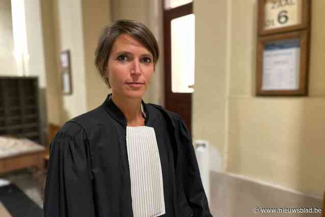 Politiecommissaris vrijgesproken voor verkrachting, advocaat reageert op media-aandacht: “Mijn cliënt is 5 jaar lang professioneel en privé door een hel gegaan”