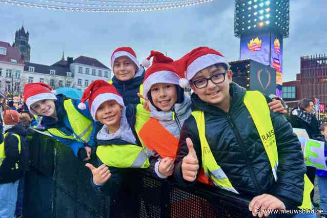 Weer of geen weer: scholen palmen massaal ’t Zand in