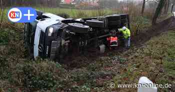 Lkw-Unfall auf der Bundesstraße 76 bei Schwentinental