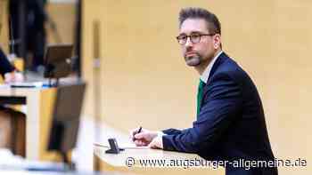 Warum im bayerischen Landtag Stenografen noch per Hand mitschreiben