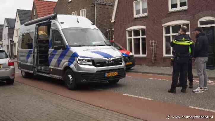 400 hennepplanten en tientallen kilo's vuurwerk gevonden bij woninginval