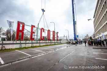 Nieuwe RE|CORE neon fonkelt op plek van iconische voorlopers