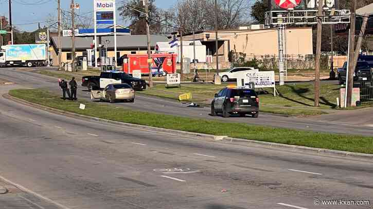 1 'critically' hurt after crash in north Austin, ATCEMS says