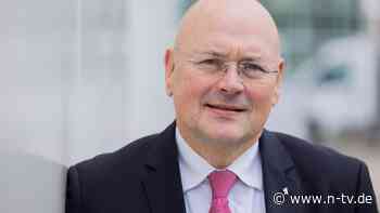 Klage nach Böhmermann-Sendung: Ex-BSI-Chef Schönbohm bekommt Recht, aber kein Geld