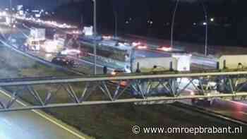 A2 helemaal dicht door ongeluk bij knooppunt Batadorp