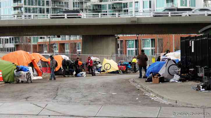 More than 2,000 Calgarians relied on warming centres last year: CHF
