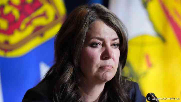 Green Line report says elevated track through downtown Calgary needs study