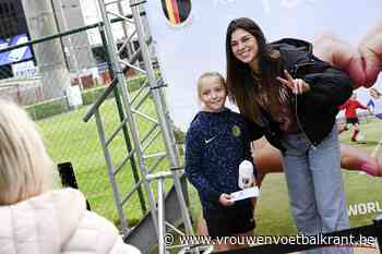 🎥 Celine Dept aan de slag in de supermarkt met de mannen van MrBeast
