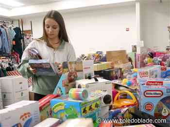 Photo Gallery: Anthony Wayne students help Christmas Toy Drive at LCCS