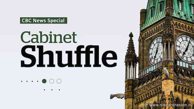Premier Trudeau zal vandaag zijn kabinet herschikken. Critici van de regerende caucus hebben opgeroepen tot zijn aftreden.